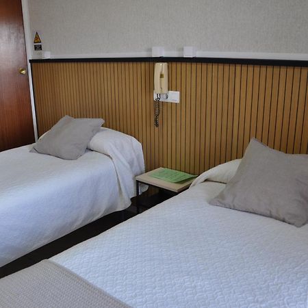 וייאדוליד Hostal Ramon Y Cajal מראה חיצוני תמונה