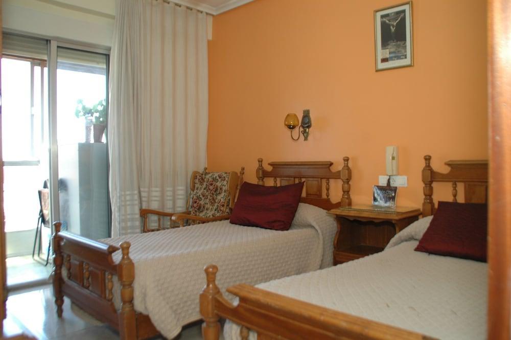 וייאדוליד Hostal Ramon Y Cajal מראה חיצוני תמונה